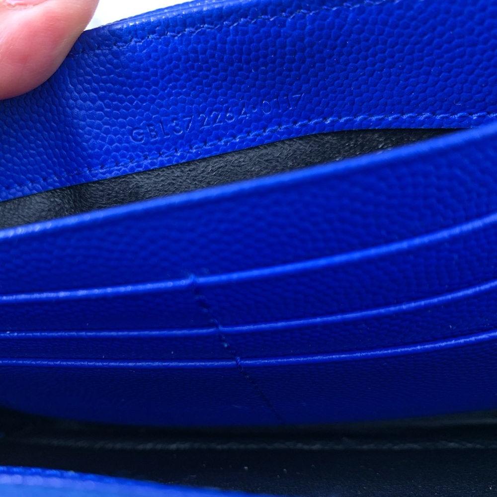 📌SOLD YSL Blue Chained Wallet - Picture 8 of 8